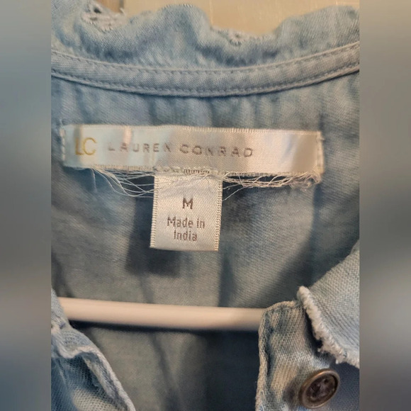 LC Lauren Conrad Sleeveless Denim Lace Collared Button Up Shirt - Picture 4 of 4